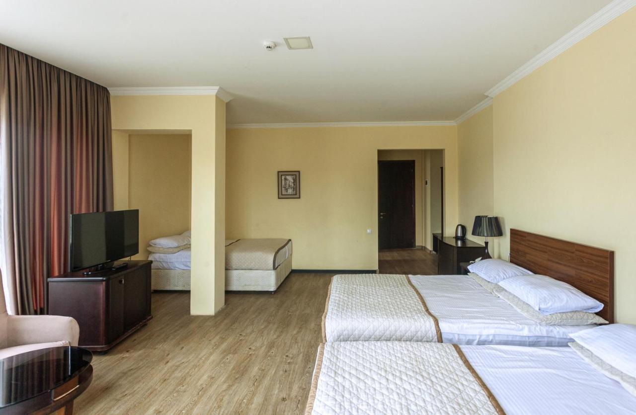 Hotel Beaumonde Garden Tbilisi Exterior photo