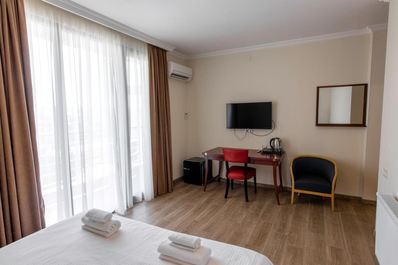 Hotel Beaumonde Garden Tbilisi Exterior photo