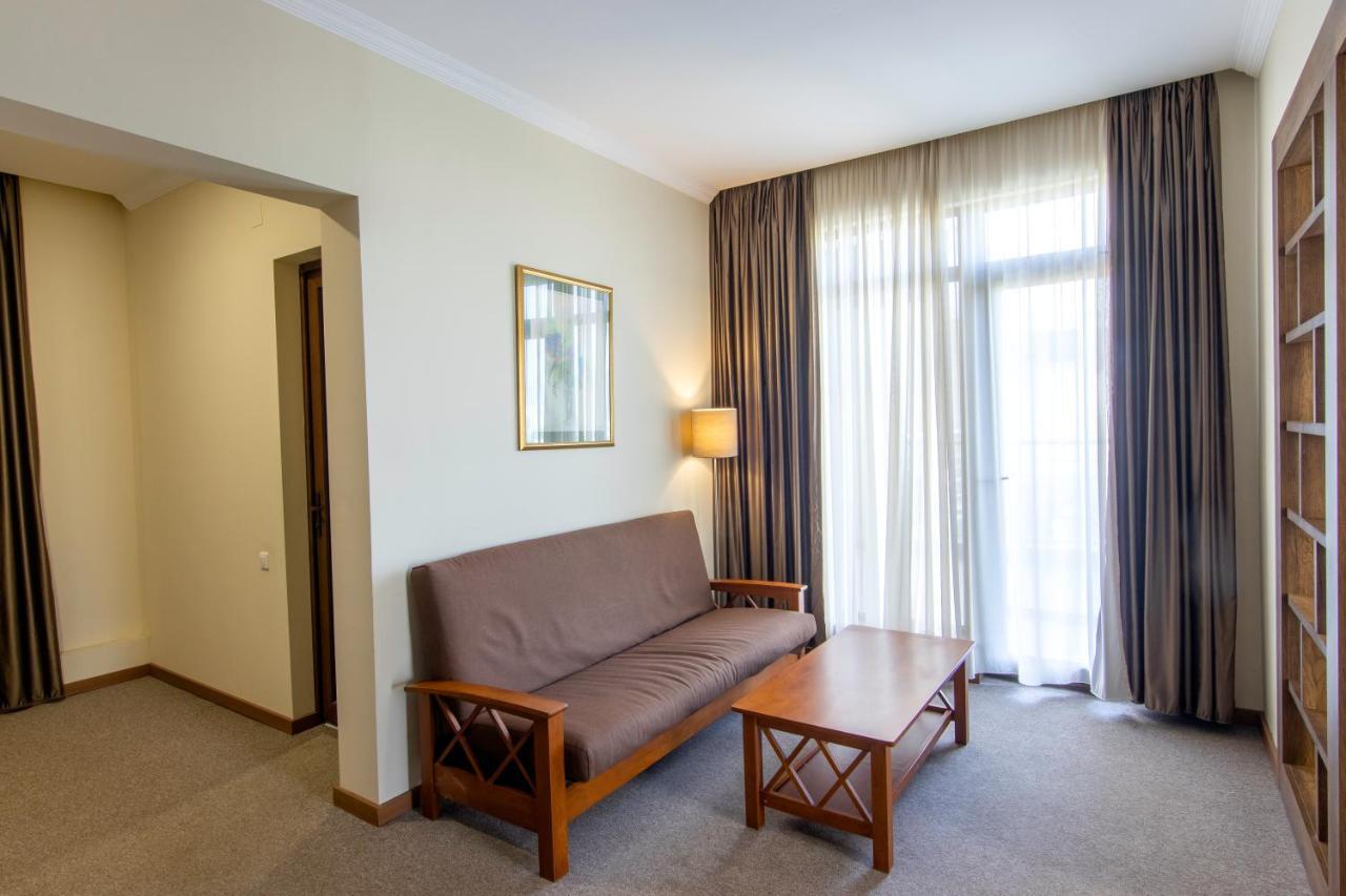 Hotel Beaumonde Garden Tbilisi Exterior photo