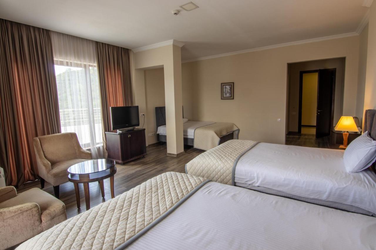 Hotel Beaumonde Garden Tbilisi Exterior photo